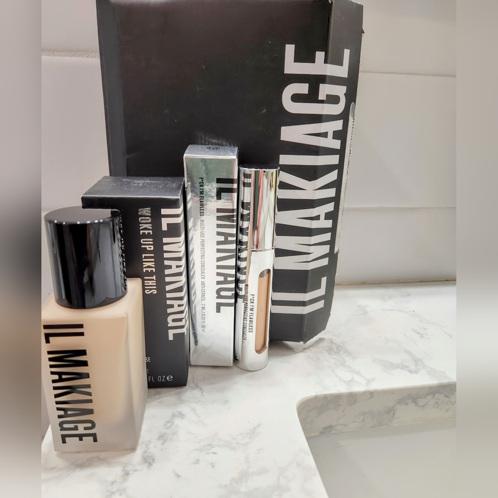IL MAKIAGE Makeup Bundle Including Woke Up Like This And Fu*k Im Flawless